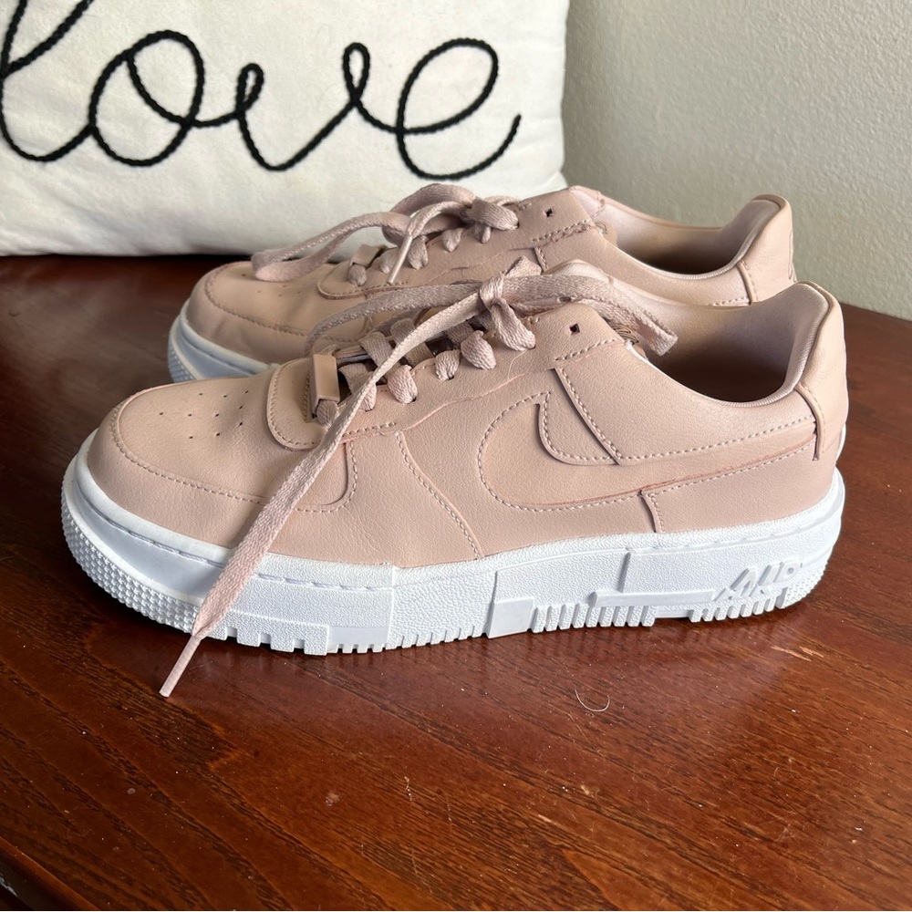 Nike Air Force 1 Sneakers